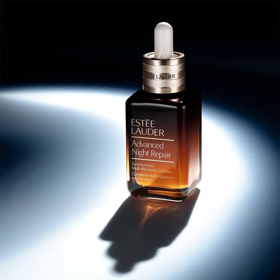Advanced Night Repair Serum
Synchronized Multi-Recovery Complex